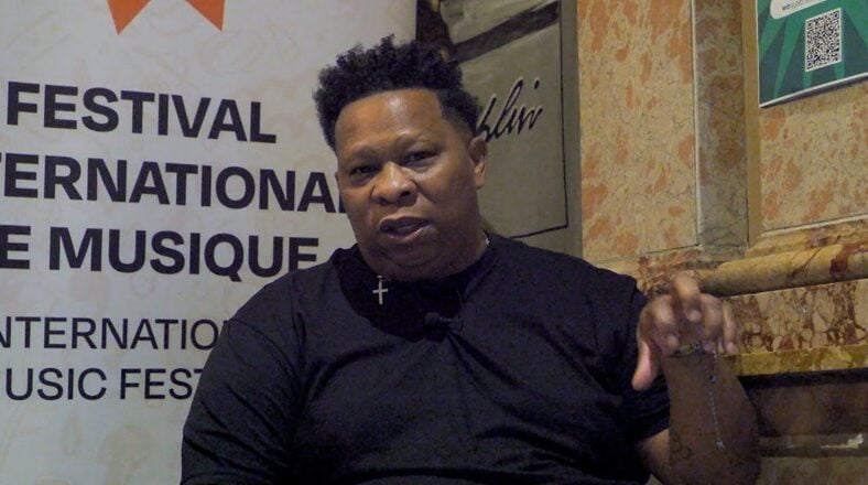 Mannie Fresh talks about Lil Wayne being overlooked for Super Bowl halftime show and the Hot Boyz reunion in an interview.
