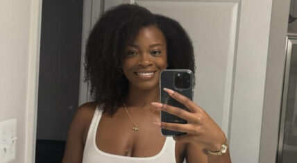 Ari Lennox announces departure from her social media accounts