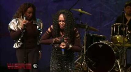 Gwen McCrae performed in Florida in 2010. Reports are saying she has now passed away.