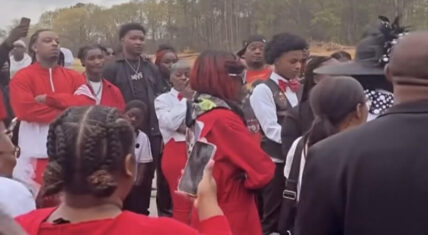 21 Savage and more attend Lotto Savage's funeral