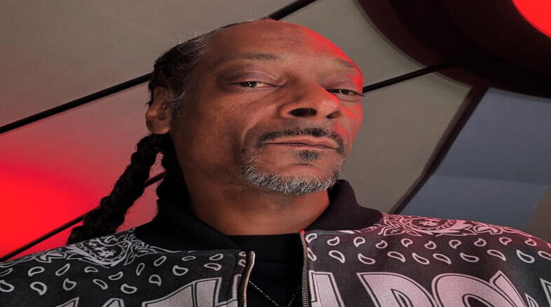 Snoop Dogg announces gospel album "Altar Call"