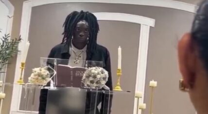 A young man was speaking at his mother's funeral, but his grief quickly turned to anger, as he called out various members of his family, calling them "fake" towards his mother.