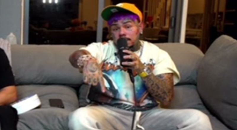 6ix9ine had a brief run as one of the most popular rappers in the industry. During his run, 6ix9ine got into all kinds of controversy. One controversial moment came when he was jumped. He and Charleston White recently appeared on the One night with Steiny podcast. When addressing what happened, 6ix9ine promised to get revenge on the guys who jumped him, repeatedly saying he'd "do life."