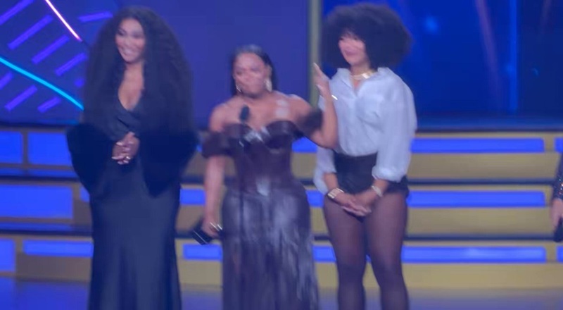 Kandi Burruss receives Bravo’s Wifetime Achievement Award and quotes NeNe Leakes’ infamous line in her acceptance speech [VIDEO]