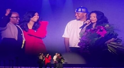 Kehlani came out during Monica's first LA stop during The Boy Is Mine Tour. She performed her breakout hit, Folded. After her performance, Kehlani had Brandy presented with a bouquet of flowers, praising her for co-signing her early in her career.